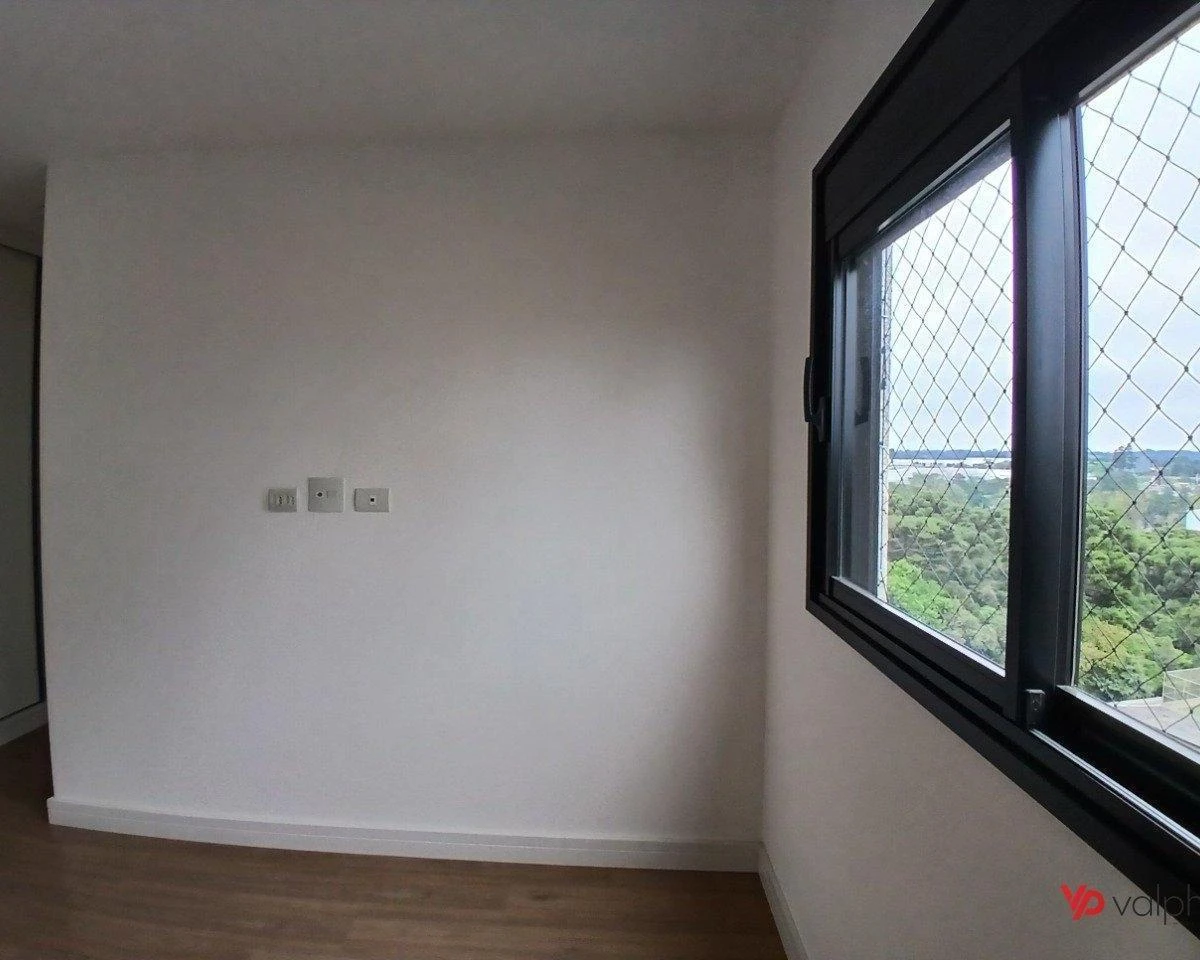 2-bedroom apartment in a building with a gym — photo 37