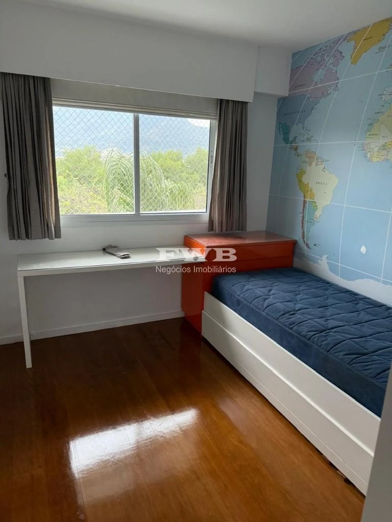 162 m² apartment with 4 bedrooms and 3 en-suites — photo 4