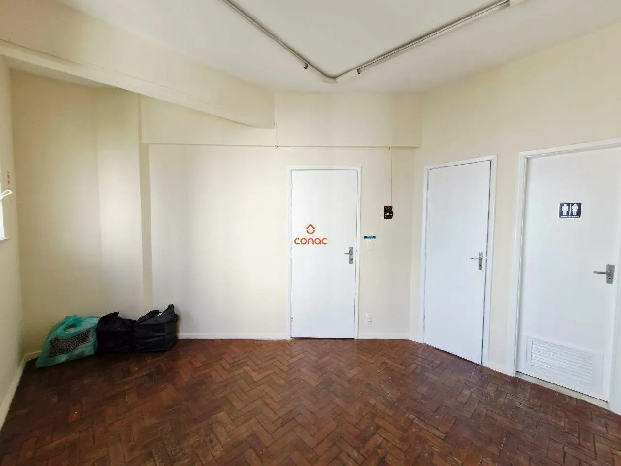 Apartamento de 18 m² con 1 dormitorio y suelo de madera — photo 12