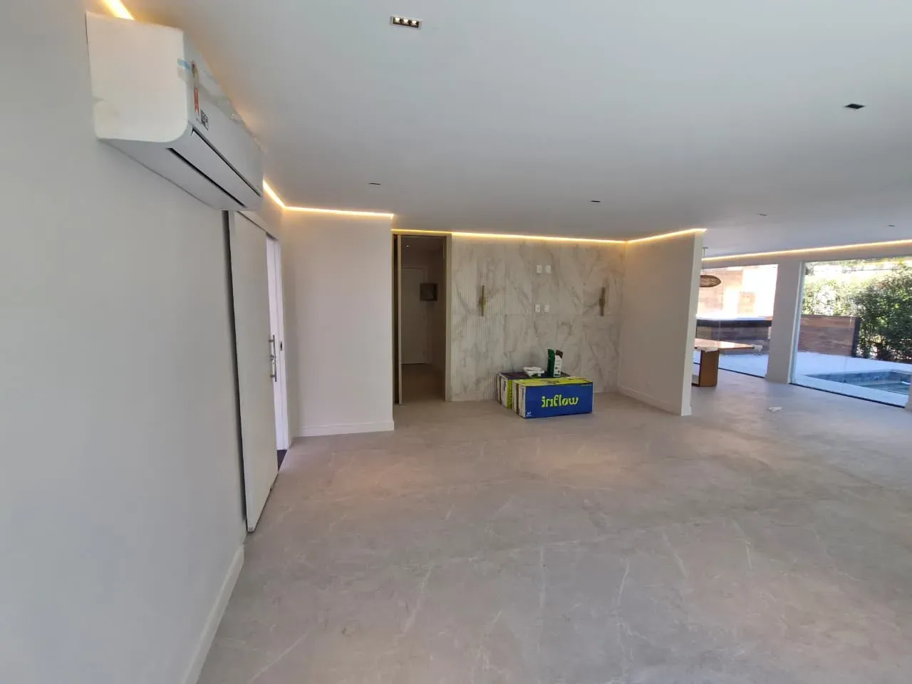 Будинок із 7 спальнями та власним басейном — photo 3