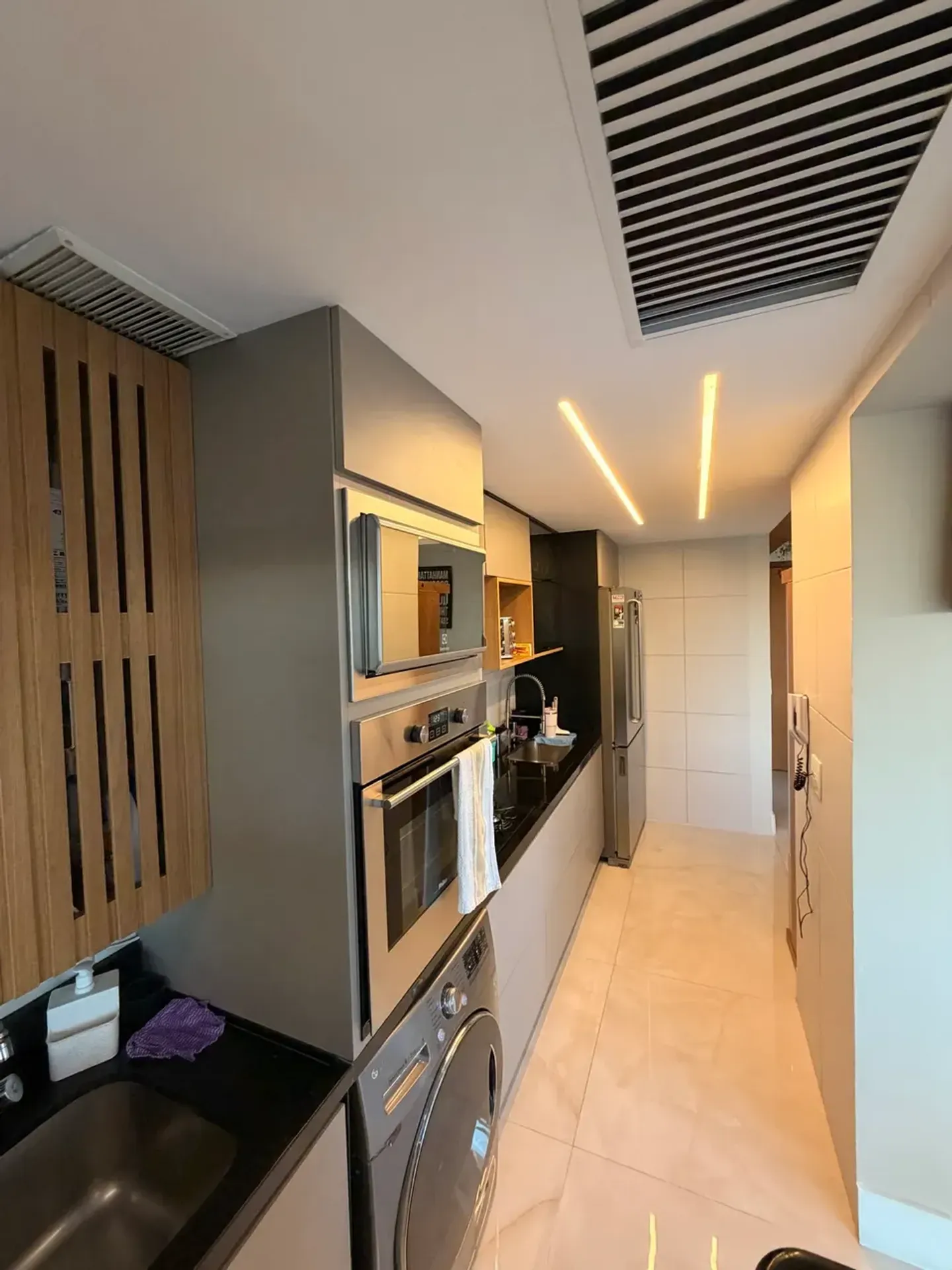 Furnished apartment, 148 m², with a jacuzzi — photo 27