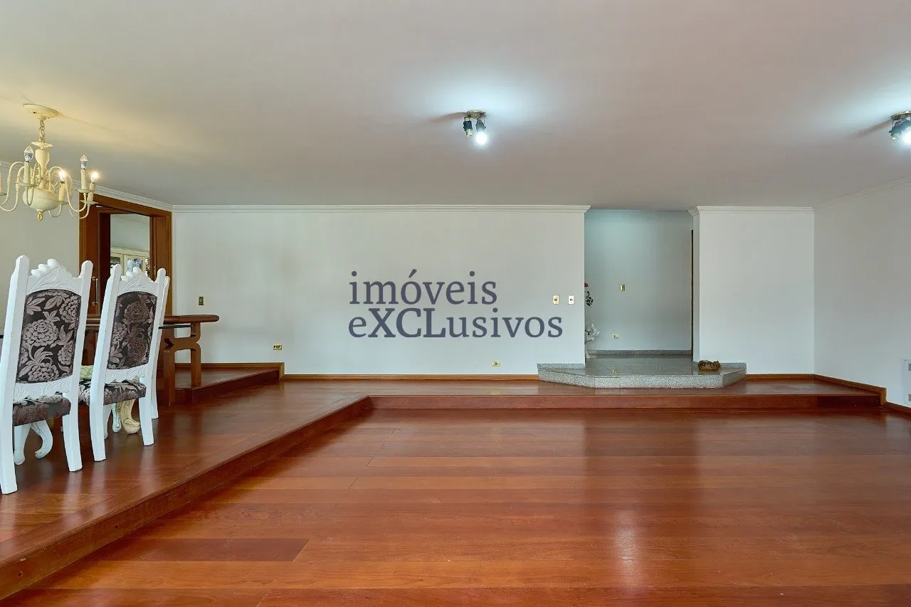 450 m² apartment with 4 bedrooms and 3 parking spaces — photo 4