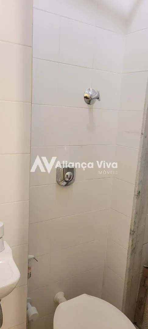 96 m² unfurnished apartment with 2 bedrooms and suite — photo 8