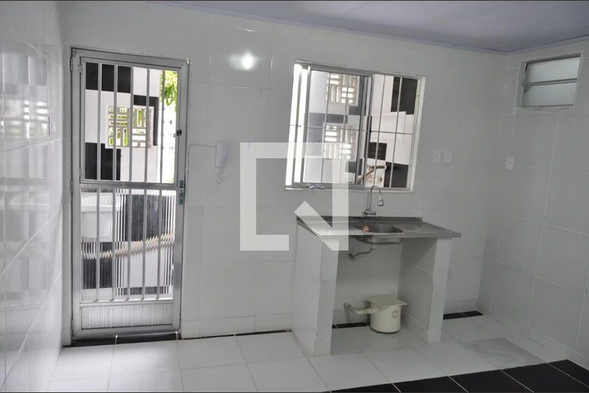 1-bedroom apartment with a private garden — photo 2