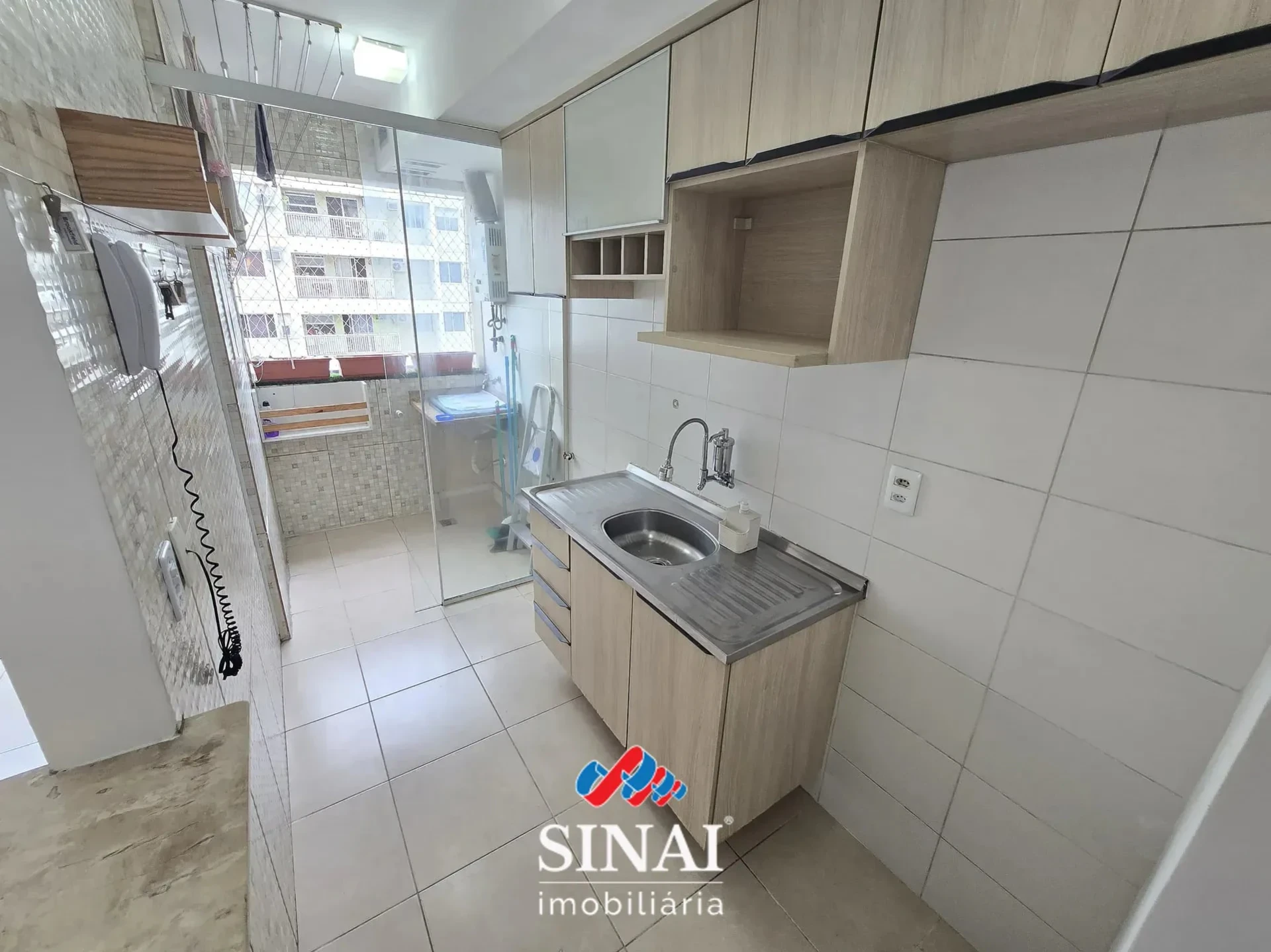 Apartamento de 2 quartos em condomínio com piscina — photo 11