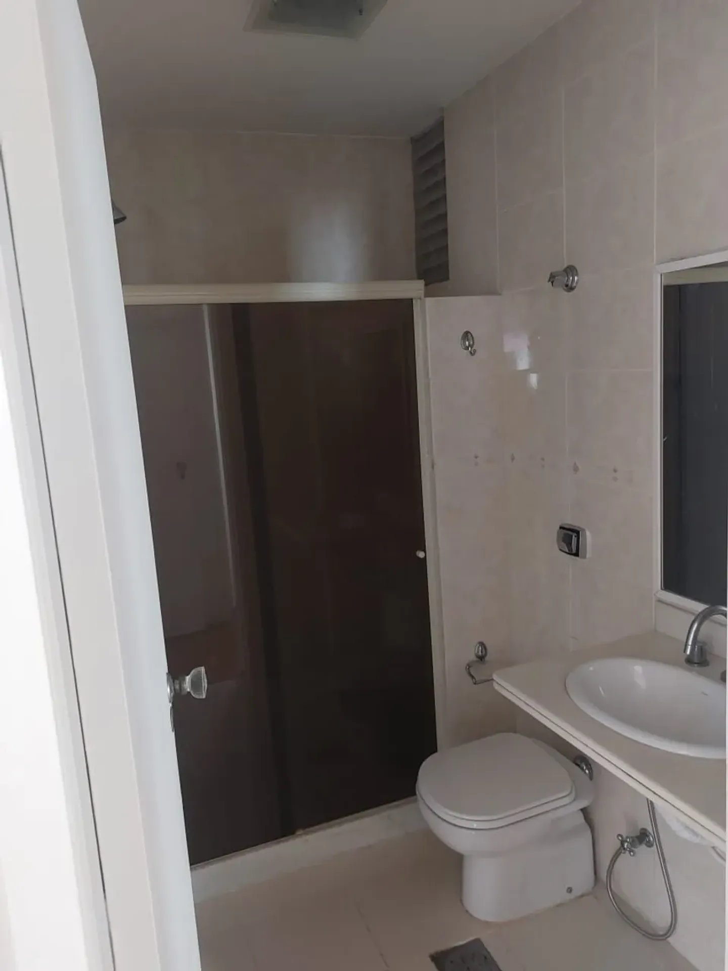 Furnished 57 m² apartment with 1 bedroom and 2 bathrooms — photo 16