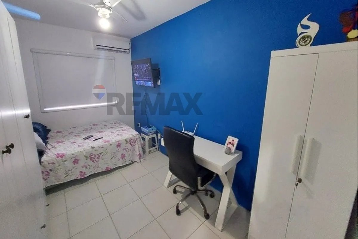Furnished home with 2 bedrooms and a gas stove — photo 11