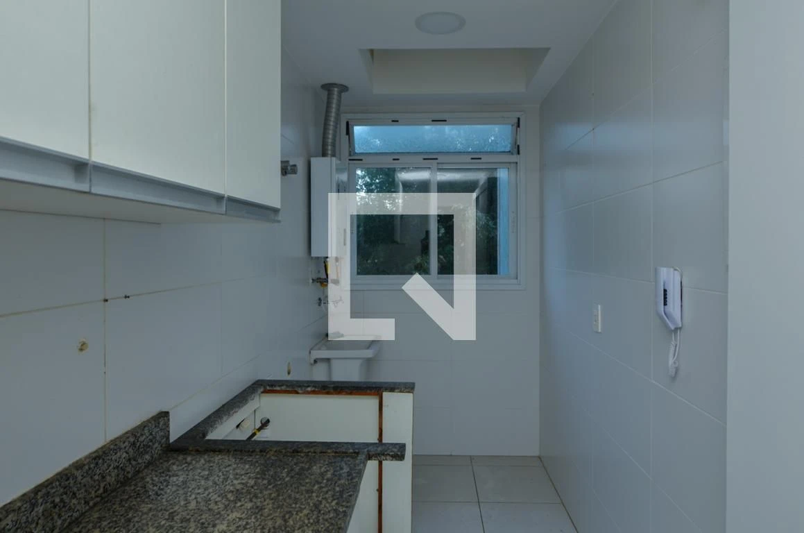 Furnished apartment, 90 m², with a grill on the balcony — photo 37
