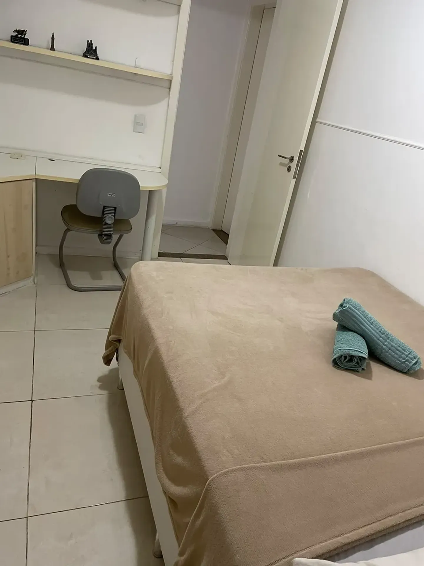 Apartamento mobiliado de 2 quartos com máquina de lavar — photo 8