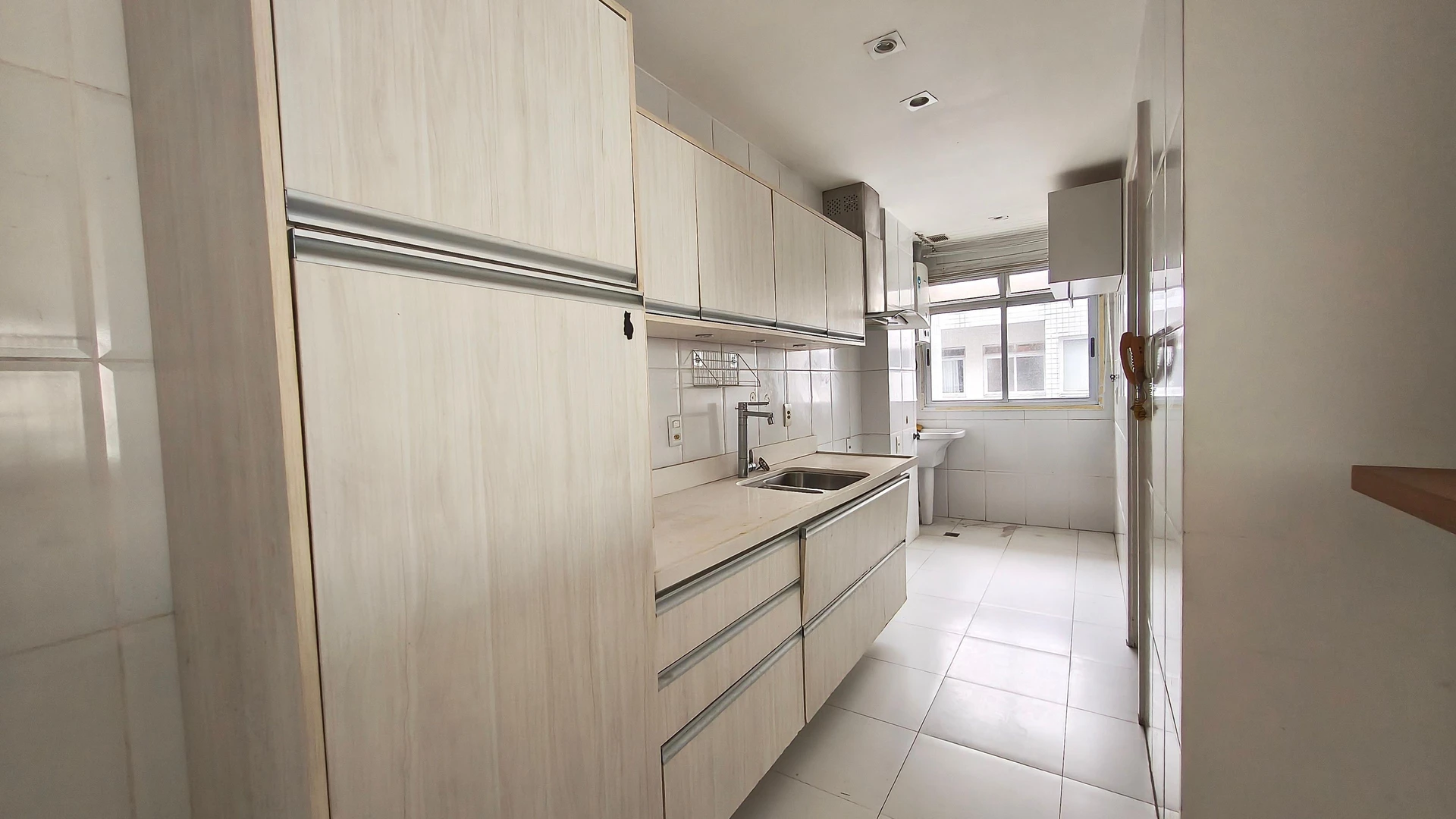 Apartment, 75 m², with a glass-enclosed balcony — photo 6