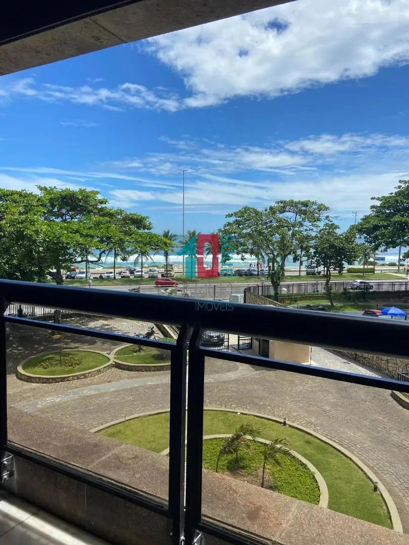 144 m² apartment with a home office and a water view — photo 3