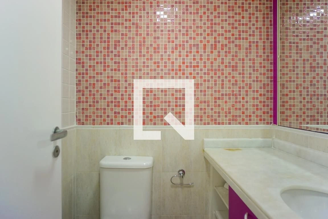 Apartamento sem mobília com 2 quartos e varanda fechada — photo 12