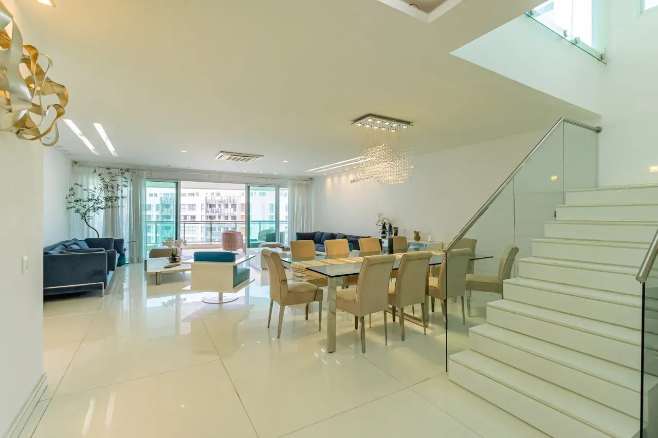 Apartment with 4 bedrooms, 5 bathrooms and balcony — photo 6