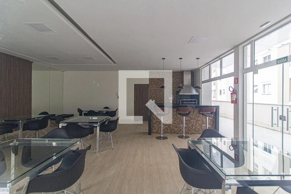 2-bedroom apartment with a private pool — photo 21