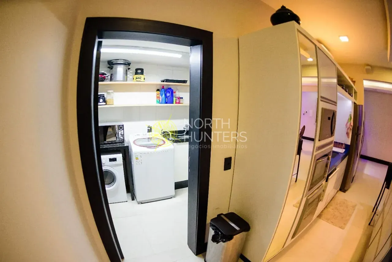 Casa con 5 dormitorios y cocina de concepto abierto — photo 47