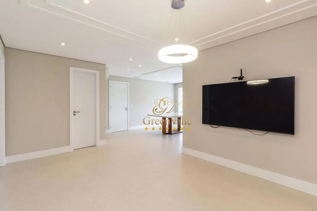 4-bedroom rental apartment with 297 m² and 3 parking spots — photo 20