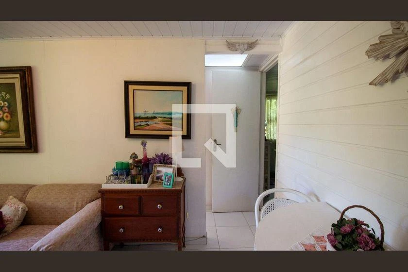 Furnished house with 5 bedrooms and 2100 m² — photo 30