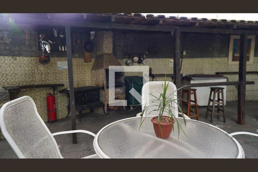1-bedroom apartment with a balcony and 50 m² — photo 36