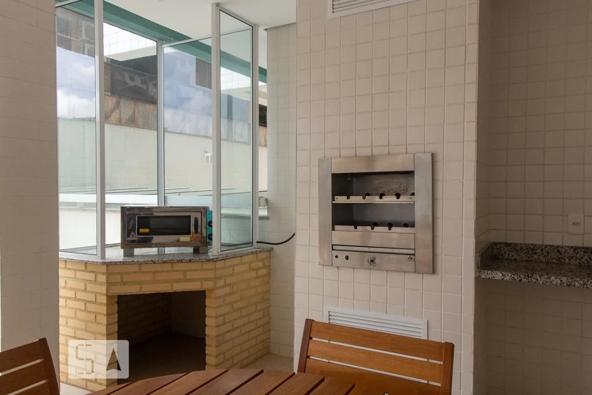 Apartment with 2 bedrooms and a balcony, 1 en-suite — photo 37