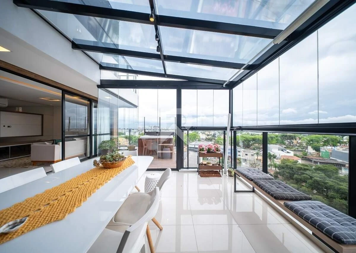 Furnished apartment, 150 m², with a glass-enclosed balcony — photo 34
