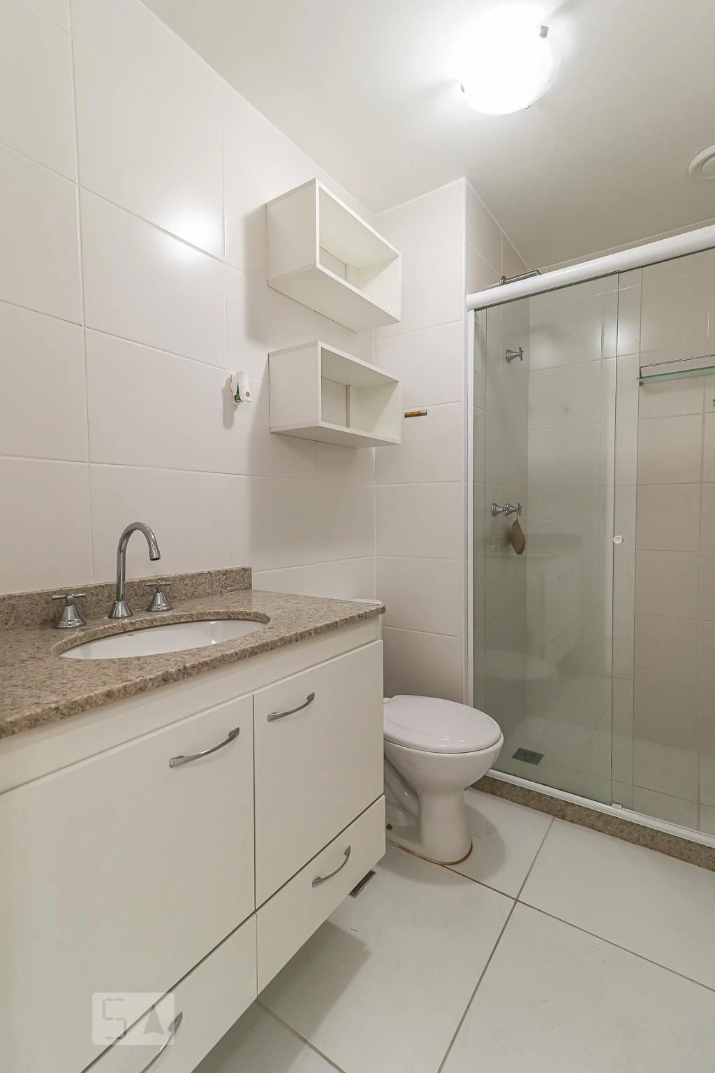 Apartamento sem mobília com 3 quartos e cozinha a gás — photo 20
