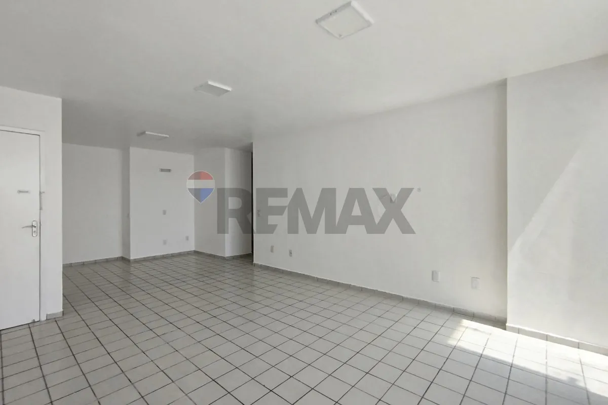 3-bedroom apartment with a closed kitchen and 160 m² — photo 15