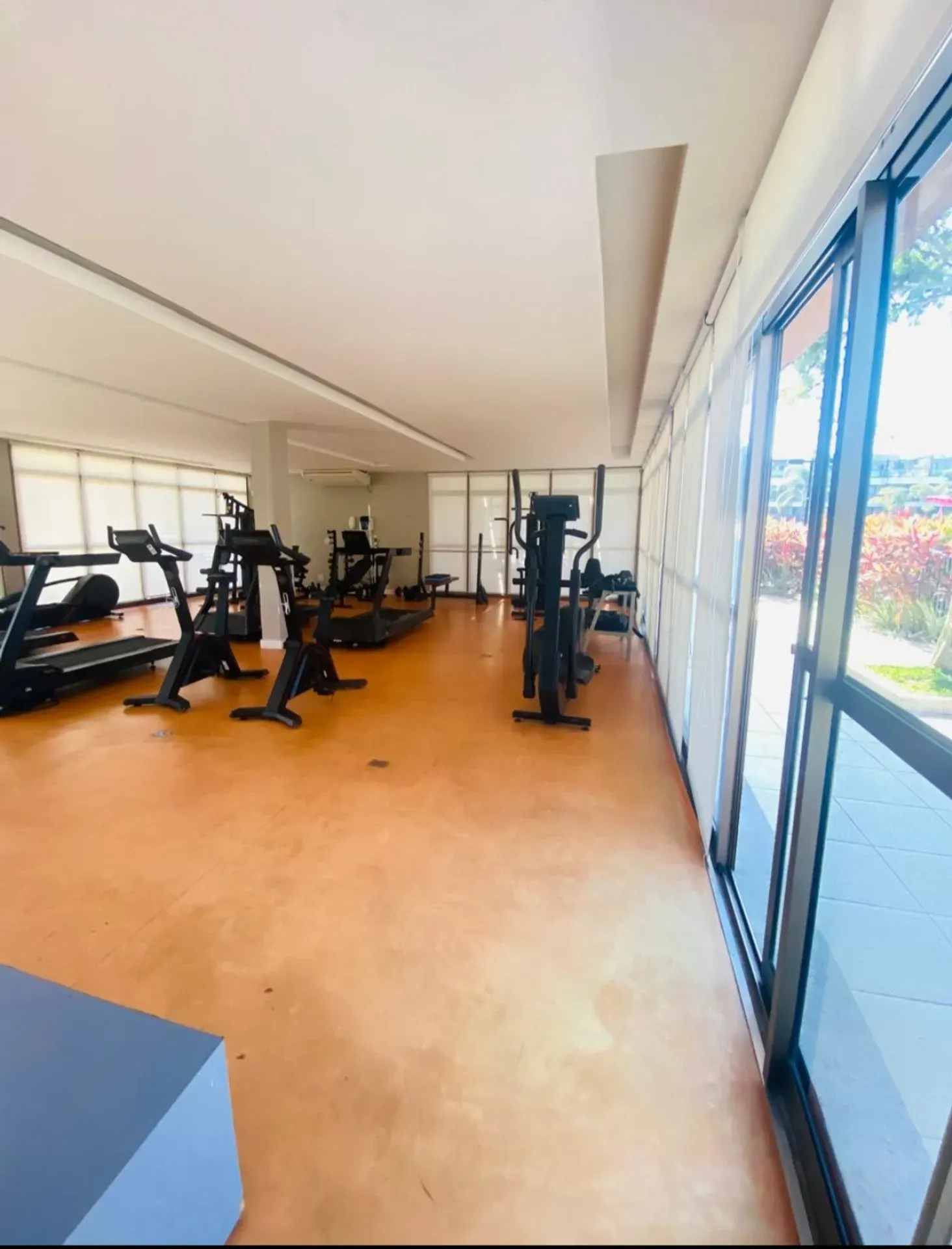 Mountain view in a 4-bedroom apartment, 142 m² — photo 54