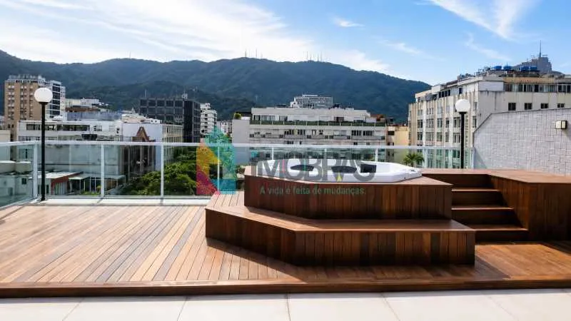 Triplex penthouse 660 m² with 3 suites and parking — photo 24