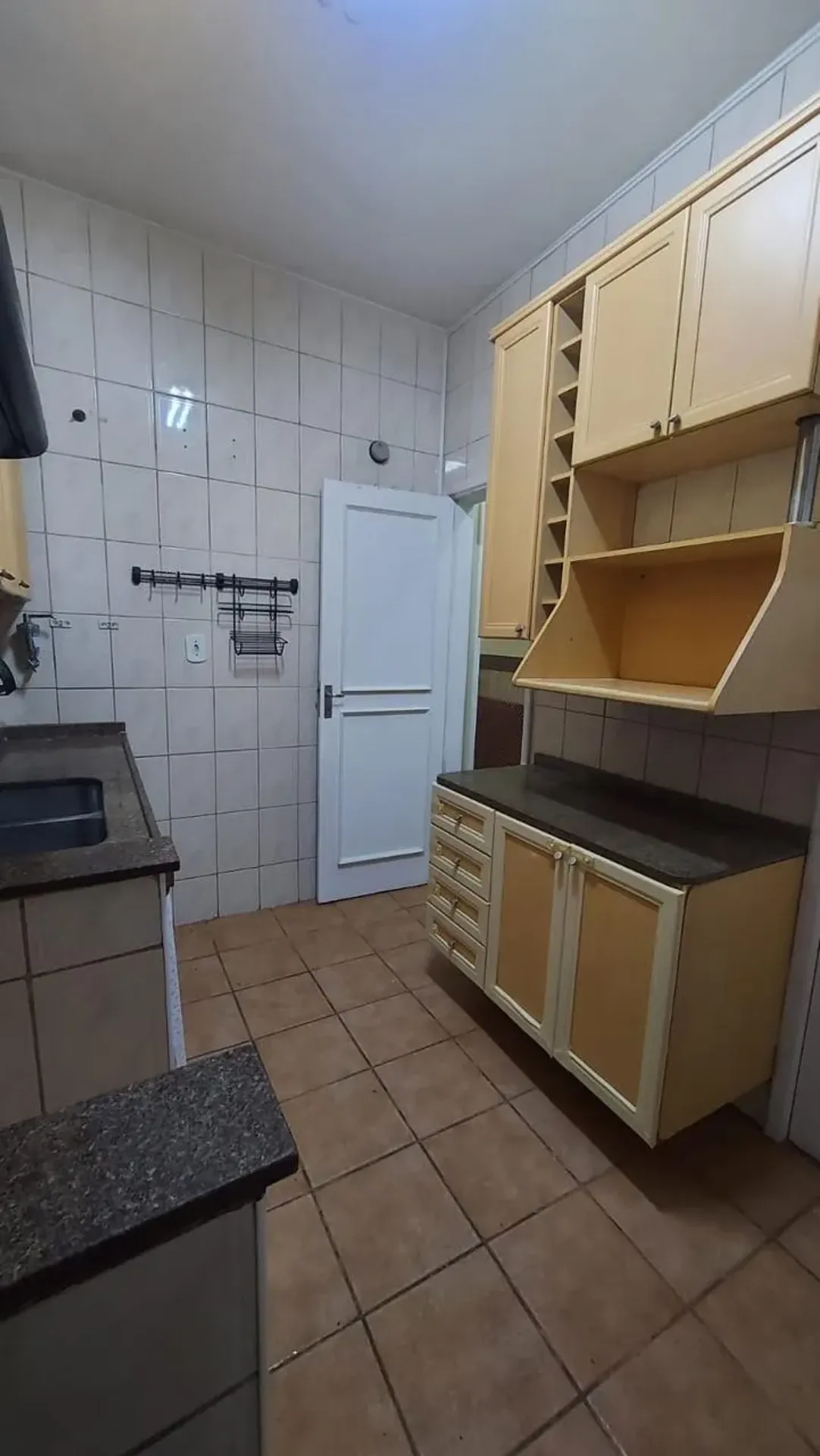 Apartamento mobiliado de 55 m² com 3 quartos e mesa — photo 8