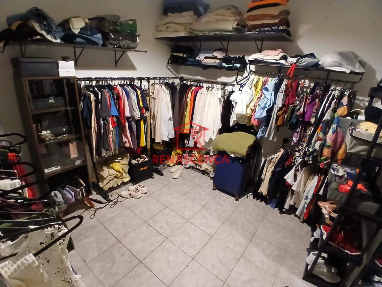85 m² house with a walk-in closet and a washing machine — photo 16
