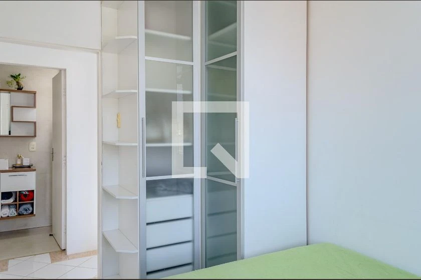 Apartamento amueblado de 2 dormitorios con mascotas y plaza — photo 4