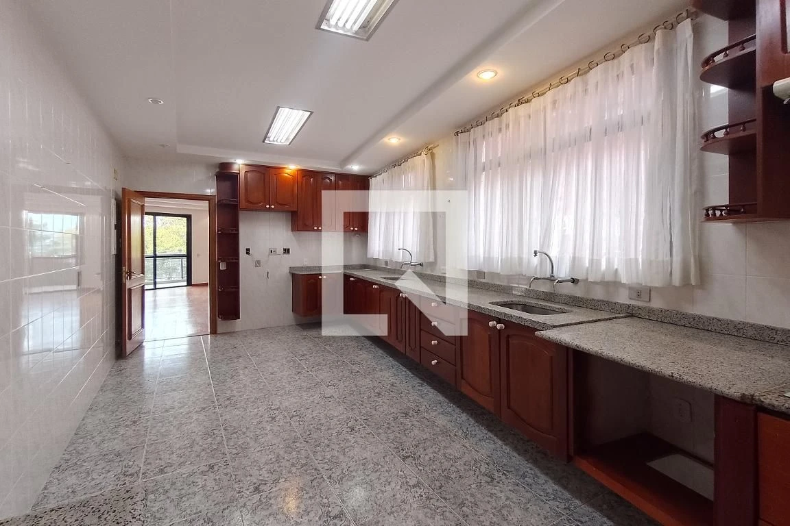 4-bedroom apartment with a water view in Rio de Janeiro — photo 28