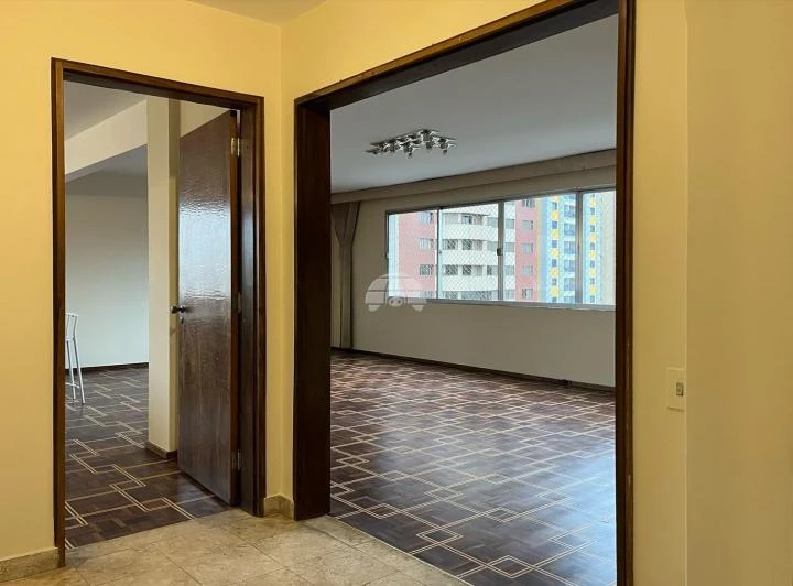 283 m² apartment with 3 bedrooms and 2 covered parking — photo 7