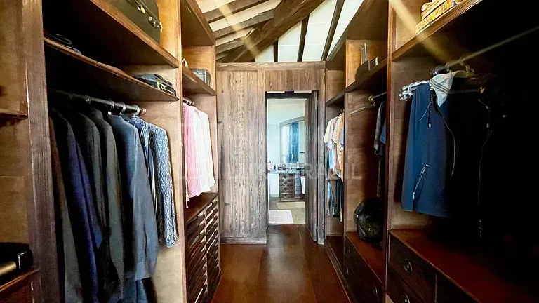 Casa sin amueblar con 4 dormitorios y cocina a gas — photo 17