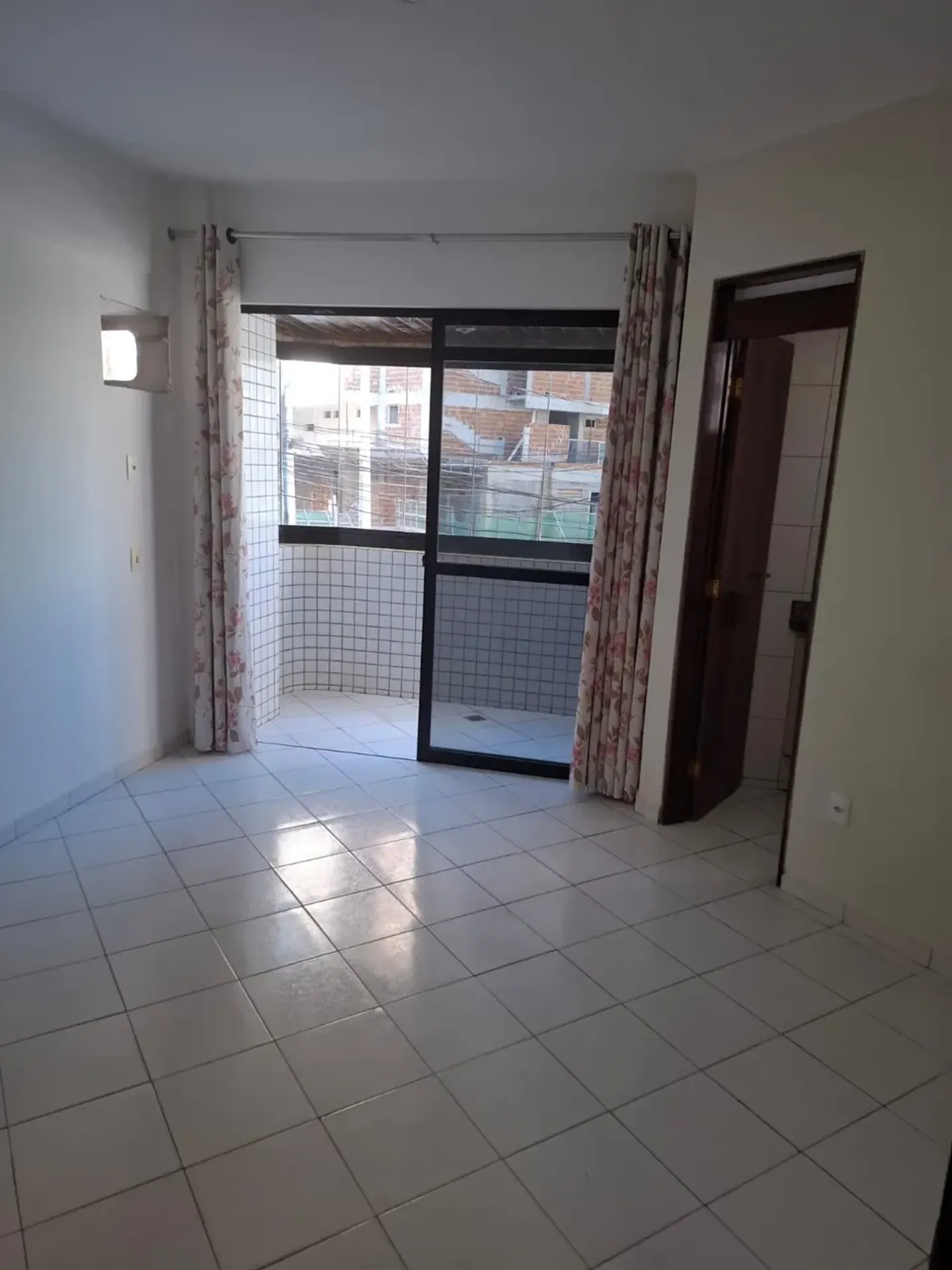 3-bedroom apartment (94 m²) with a separate gas kitchen