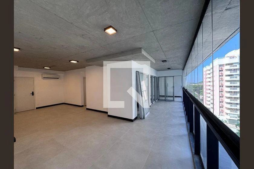 98 m² apartment with 3 bedrooms and a glassed-in balcony — photo 7