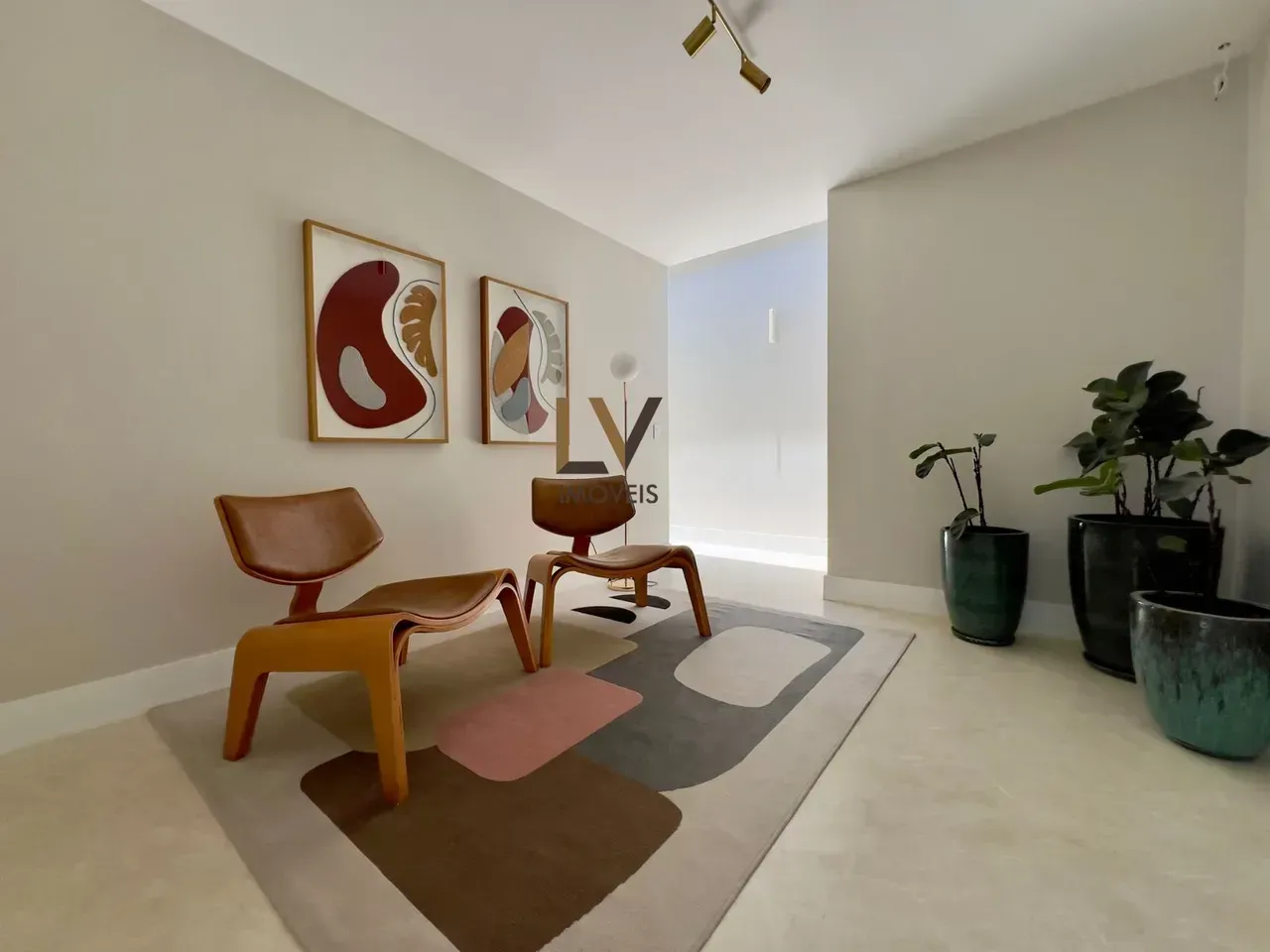 Furnished house with 800 m², 5 bedrooms and open-plan kitchen — photo 44