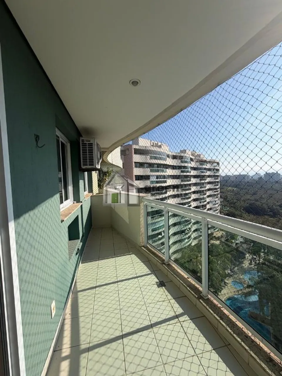 Apartamento com 2 quartos, 3 banheiros e varanda — photo 10