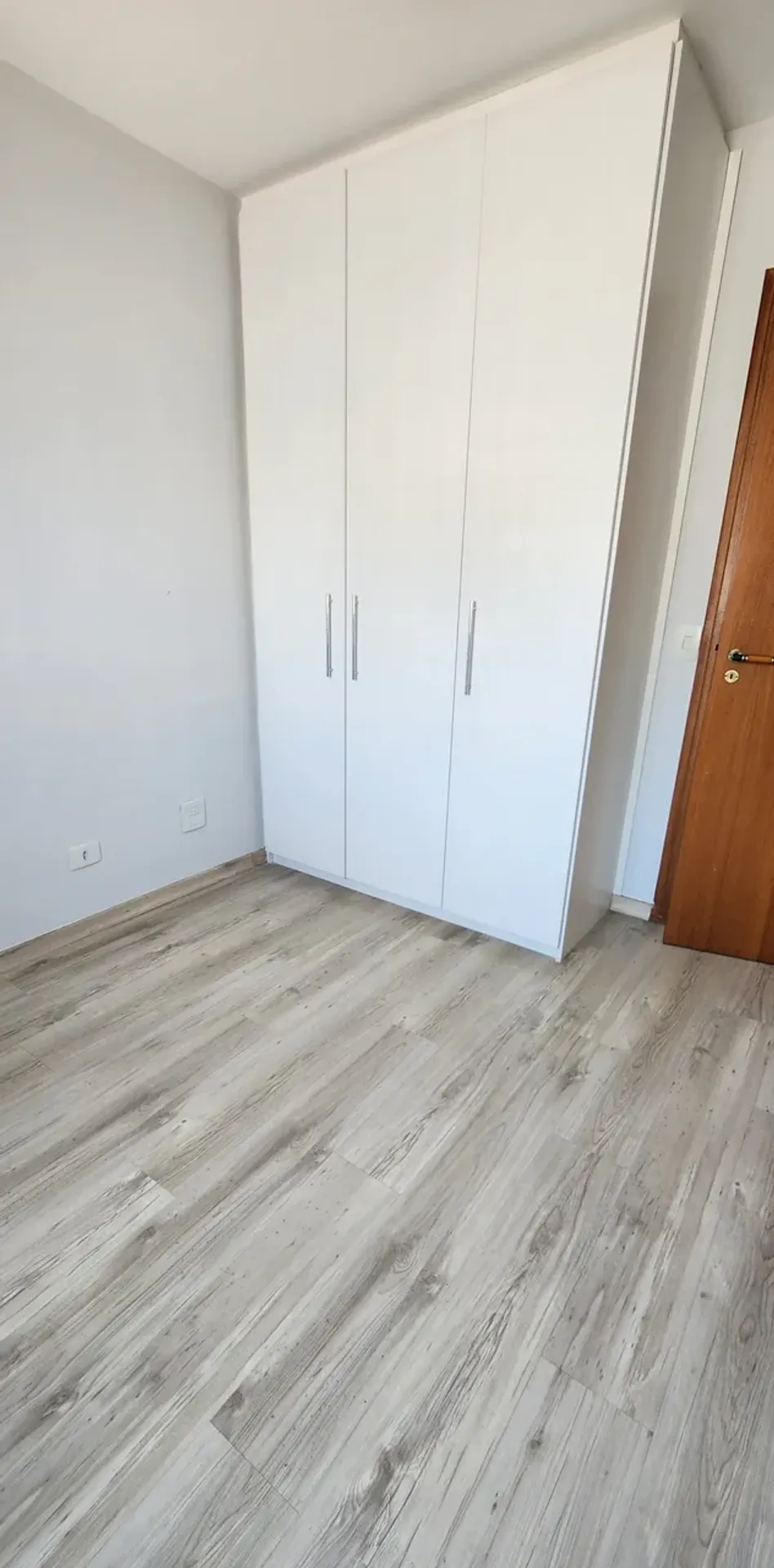 Apartamento no 7º andar com piso de madeira ou laminado — photo 9