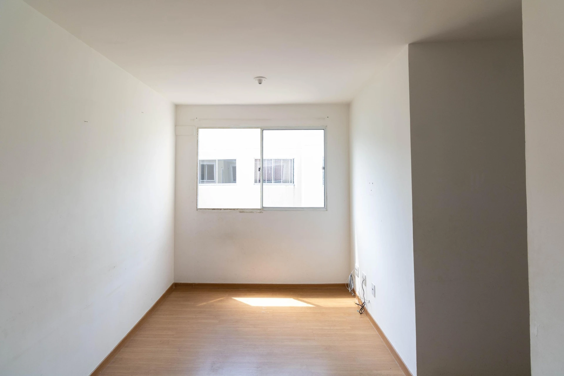 Балкон з грилем та 2 спальні: квартира 45 м² — photo 23