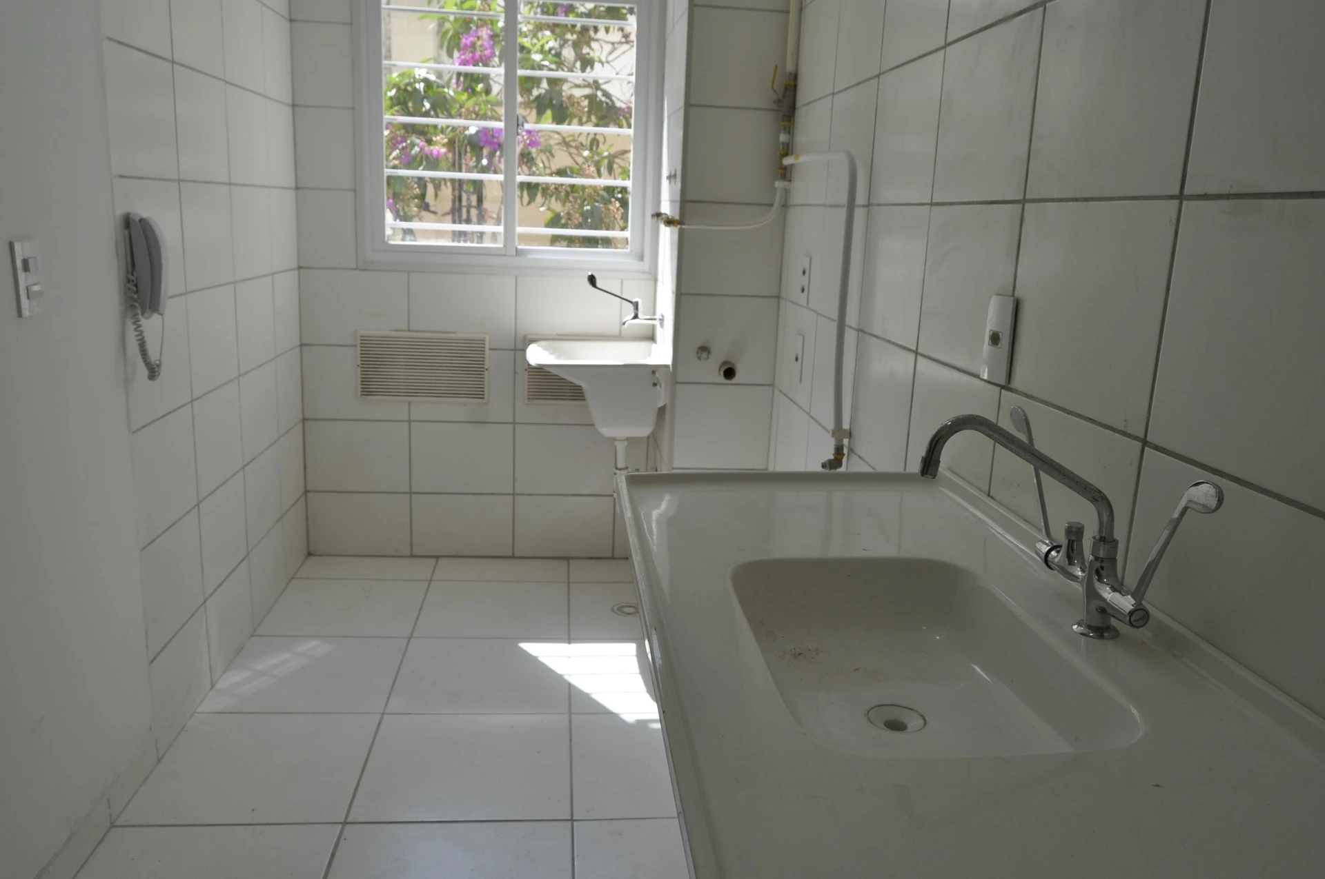 Вид на горы и 1 спальня: квартира 42 м² — photo 10