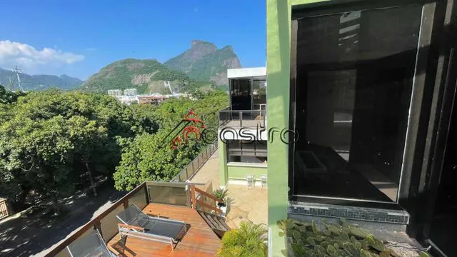 Unfurnished apartment with a closed kitchen and 5 bedrooms — photo 11