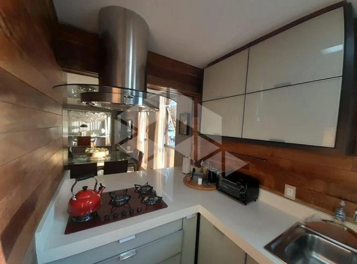 Apartamento amueblado de 3 dormitorios y 144 m² — photo 5