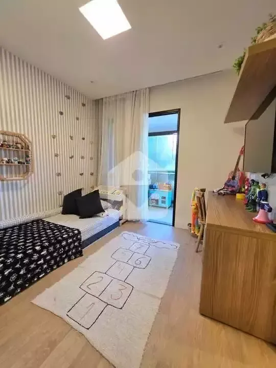 Мебльована квартира 231 м² з 4 спальнями-сюїтами і 4 місцями — photo 27