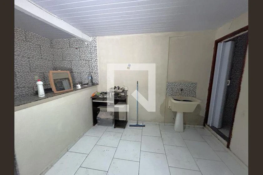 1-bedroom apartment with fitted kitchen and balcony — photo 11