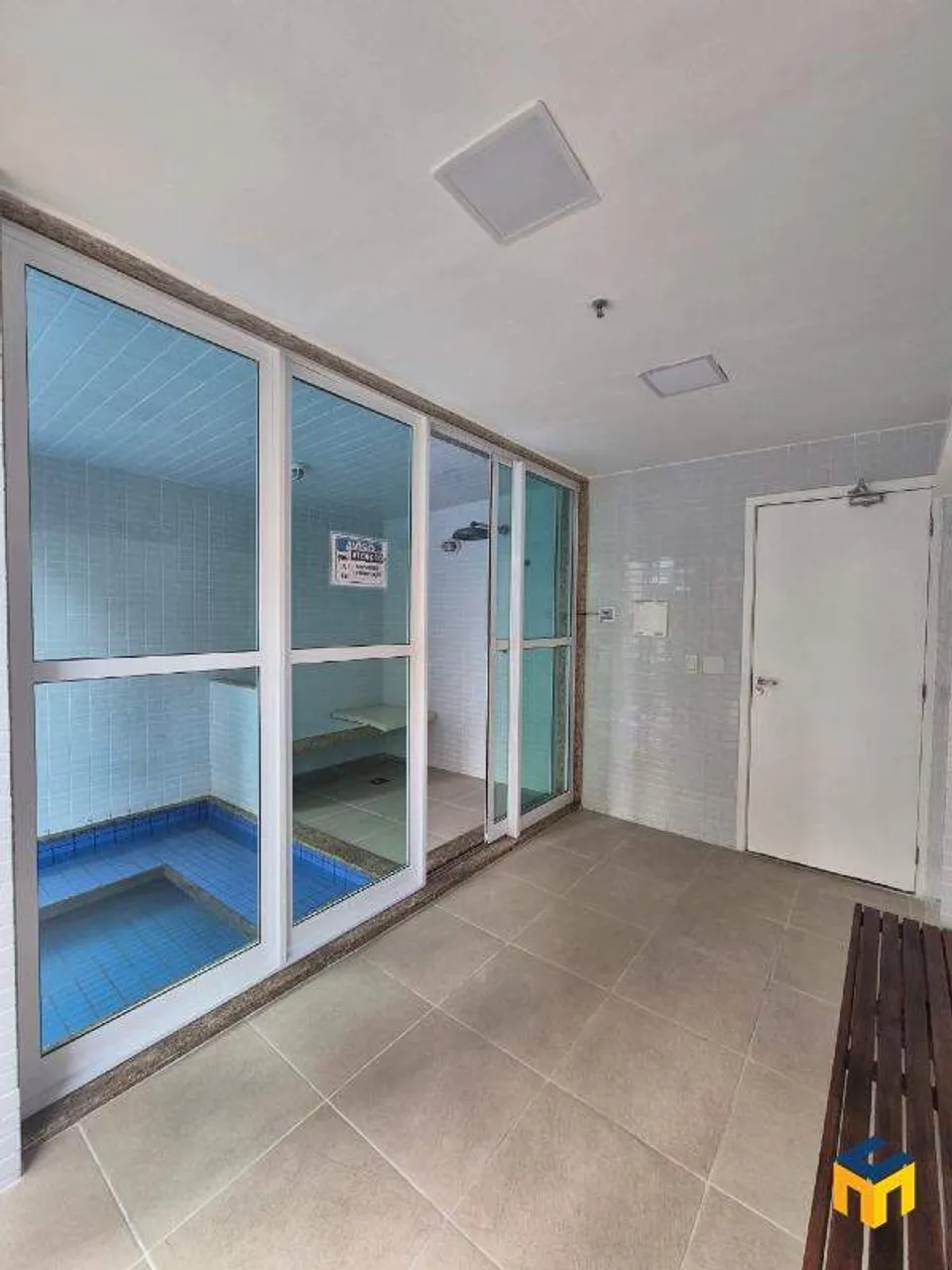 Unfurnished 1-bedroom apartment with parking space — photo 19