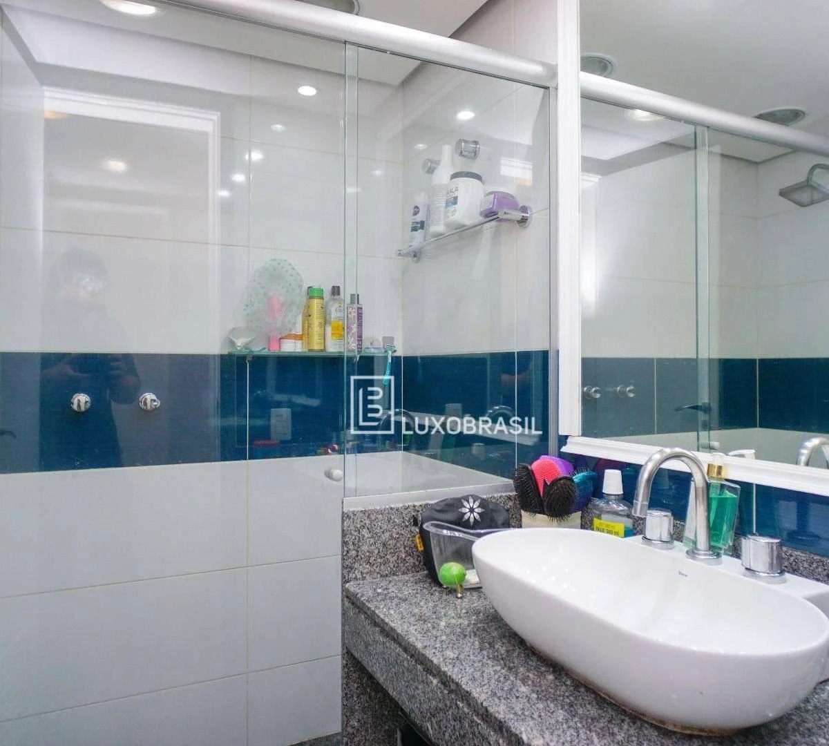 Apartamento mobiliado com varanda envidraçada e 4 quartos — photo 23
