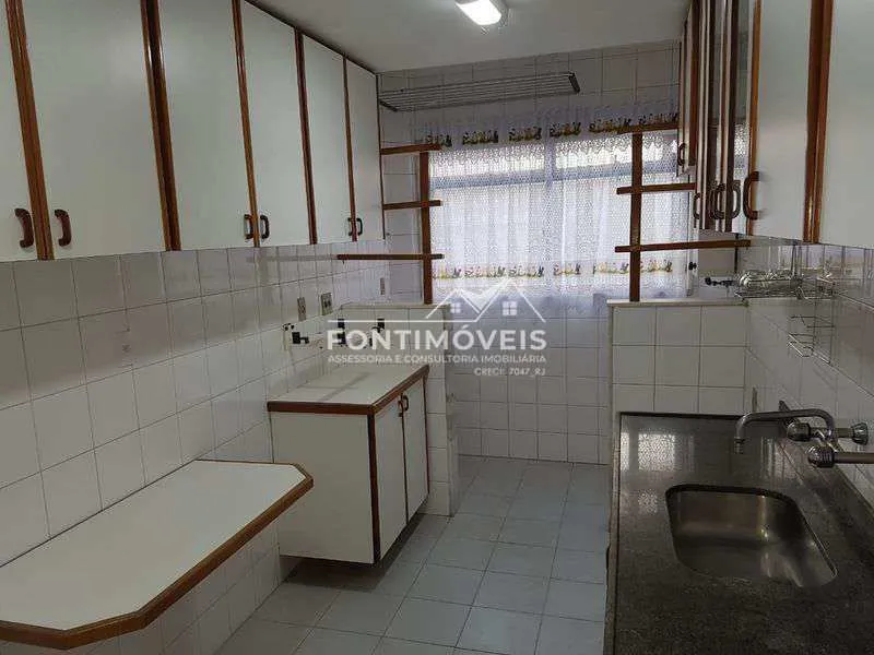2-bedroom apartment in a building with a pool — photo 8
