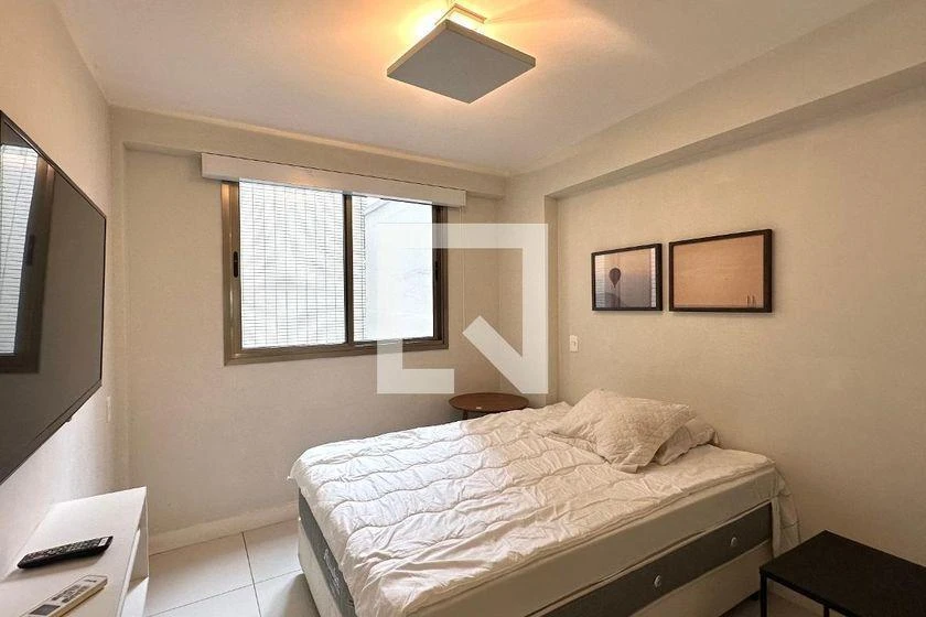 Apartamento mobiliado de 2 quartos em condomínio com piscina — photo 32