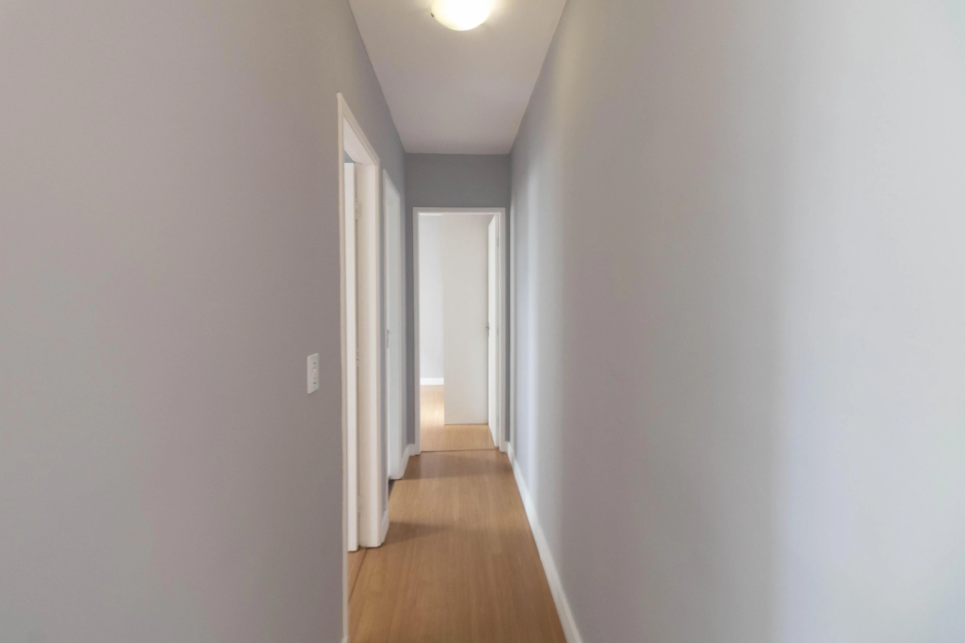 2-bedroom apartment with a home office in Curitiba — photo 38